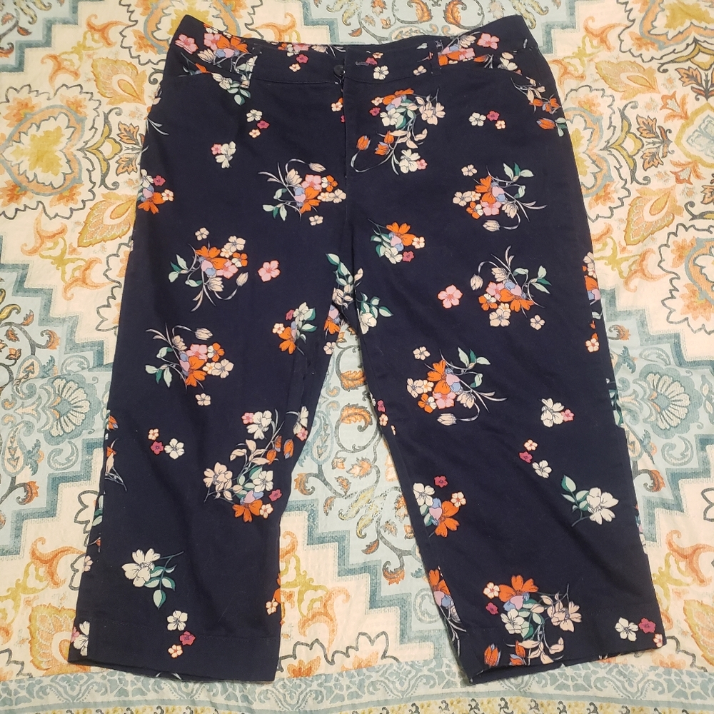 Floral capris